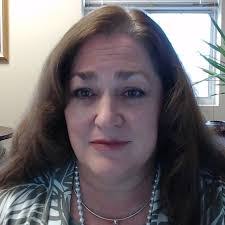 Laura Lamkin's Instagram, Twitter & Facebook