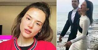 Ünlü oyuncu i̇brahim çelikkol'un mimar eşi mihre çelikkol iddialara göre 2 aylık hamile olduğu iddia edildi. Mihre Mutlu Kimdir Ibrahim Celikkol Un Esi Kac Yasindadir