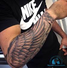 Tatouage Noir Et Gris Graphicaderme