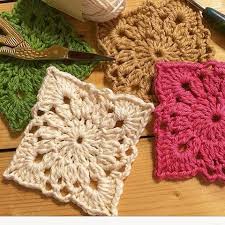 Yatak Ortu Koltuk Sali Kirlent Battaniye Siparisi Alinir Crochet Knit Yarn Crochetad Granny Square Crochet Pattern Crochet Square Patterns Crochet Motif