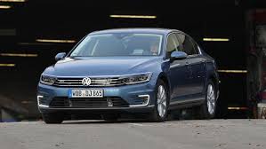 Discover the new volkswagen passat & passat estate gte, designed to radiate confidence. Mercedes C 350 E Und Vw Passat Gte Im Vergleichstest Auto Motor Und Sport