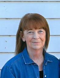 Elizabeth Rooney's Instagram, Twitter & Facebook