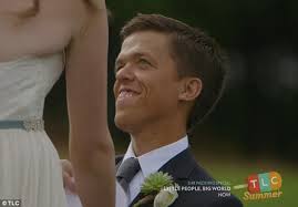 Tori Patton sobs while delivering wedding vows to Zach Roloff