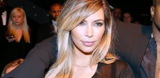 Kuwtk star kim kardashian took to snapchat to show off her blonde wig, see more photos below Kim Kardashian S Hair Transformations Abc News