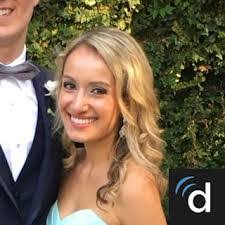 Elizabeth Schmitt's Instagram, Twitter & Facebook