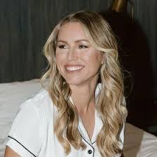 Marnie Morgan's Instagram, Twitter & Facebook