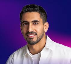 Kurtis Harris's Instagram, Twitter & Facebook