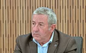 Obra pública: Julio Cobos insiste en que el Gobierno dé explicaciones en el  Congreso