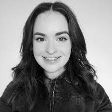 Katie Lloyd's Instagram, Twitter & Facebook