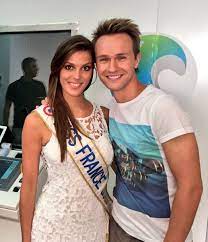 Cyril féraud s'est confié dans le magazine nous deux sur sa vie de couple mais l'animateur de slam a admis qu'il était compliqué de concilier sa vie amoureuse et son travail. Cyril Feraud On Twitter Bravoooo Mon Irismittenaereo Elue Miss Univers Cette Nuit Tellement Fier De Toi Et D Etre Ton Ami Missuniverse France Https T Co 7lbjuhakr4