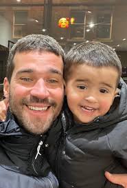 Alisson Becker's Family! ❤️ #YNWA 🔴 #alissonbecker