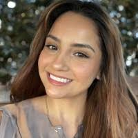 Emely Aparicio's Instagram, Twitter & Facebook