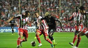 Average number of goals in meetings between union and independiente is 2.5. Union Vs Independiente Del Valle Durante La Copa Sudamericana