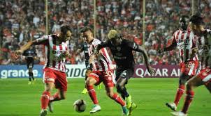And this only plays into the hands of football fans. Union Vs Independiente Del Valle Durante La Copa Sudamericana