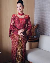 May 05, 2019 · baju brokat warna gold baju untuk kondangan warna gold baju warna gold cocok dengan jilbab warna apa gaun warna emas jilbab warna. 30 Model Kebaya Merah Maroon Inspirasi Terbaik 2020