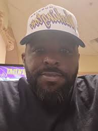 Não tem que se desculpar por nada! Retribuo o abraço! 🫂