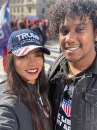 Denise Juarez (@denisejuarez)