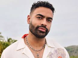 Bachelor in Paradise's Justin Glaze reacts to Lexi Young social-media feud