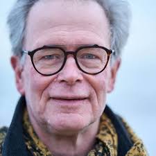 Today at Man O War. Does anyone know what happened and is everyone ok.  Multiple landing's and boats to the beach for around an hour.