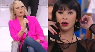 Předchozích ${ loader.pagination.prev } fotek. Amici Maria De Filippi Smaschera Martina Miliddi Non Posso Dire Bugie Lanostratv