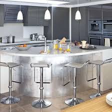 En espacios de más de 9 metros cuadrados, es posible disponer la cocina en forma de u, utilizar tres paredes, o bien dos, y un espacio para una barra o isla central. Cocina Americana 2021 2020 De 70 Fotos Decoraideas
