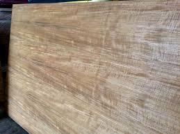 Istana sepatu sendiri menjadi pilihan karena menawarkan beragam merek lokal maupun luar negeri. Distributor Papan Mdf Bandung Distributor Mdf Pt Indoho 081 127 7700