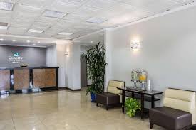 We list the best quality inns los angeles lodging so you can review the los angeles quality inns hotel list below to find the perfect place. Quality Inn Suites Los Angeles Airport Lax Inglewood Aktualisierte Preise Fur 2021