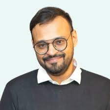 How I used AI to optimize my resume for CRM roles