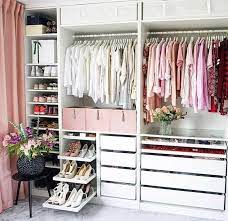 Making the most of a slanted speak with a design consultant to convert your attic layout ideas into a bedroom, office, storage space, or custom attic walk in closet to make the most of. Neu Foto Schlafzimmer Ideen Schrank Ideen Lustig Schrankdekoration Madchenzimmer Dekoration Offenes Regal