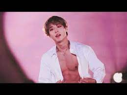 Oneuldo mugeoun momeul ireukyeo chagaun mul han mogeumeul deurikyeo. ë°•ì§€í›ˆ Park Jihoon Show His Abs For The First Time In Wanna One ì›Œë„ˆì› Therefore Concert Youtube
