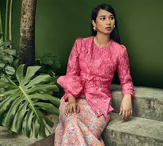 Malangnya, basri terkorban semasa bertugas sehari sebelum bermulanya bulan ramadan. The Best Of Raya 2019 1 Alia Bastamam Bernard Chandran Innai Red And Khoon Hooi Buro 24 7 Malaysia