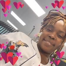 Just woke up, feelin dangerous. Dolly keep that sport