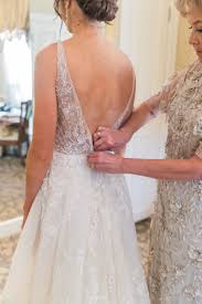 5 out of 5 stars. Lazaro Style 3805 Preowned Wedding Dress Stillwhite