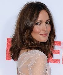 Rose Byrne Medium Wavy Brunette Hairstyle Medium Hair Styles Medium Length Hair Styles Hair Styles