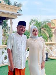 Check spelling or type a new query. Klarifikasi Sule Soal Nathalie Holscher Hamil Di Tengah Badai Rumah Tangga Showbiz Liputan6 Com