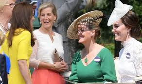 Sophie, countess of wessex shares a new photograph of a volunteer in support of kate middleton's coronavirus photography project hold still. Kate Middleton News Sophie Countess Of Wessex And Duchess Of Cambridge Delighted Express Co Uk