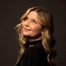 Amazon.com: Emma Lynn Wright: books, biography, latest update