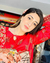 Zeb Mirza (@zeb_mirzaa) • Instagram photos and videos