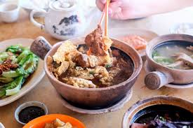 Satiate your taste buds and nourish yourself with a wide variety of bak kut teh. Kiang Kee Bak Kut Teh å¼ºè®°è‚‰éª¨èŒ¶ At Kota Tinggi