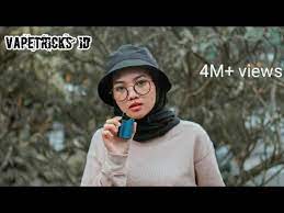 Bagaimana pandangan masyarakat tentang vape dan wanita yang ber hijab? Hijab Vape Trick By Zeze Zenny Youtube