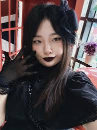 A look featuring items I got from a recent swap meet.