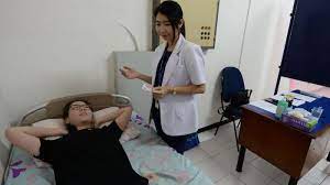 Umumnya nyeri pada payudara terkait siklus menstruasi dirasakan tiga hari sebelum menstruasi dan akan membaik setelah menstruasi selesai, meski intensitas rasa nyeri dapat beragam tiap bulannya. 90 Persen Penderita Kanker Payudara Awalnya Tak Merasa Nyeri Gejala Lainnya Seperti Ini Surya