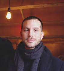 Who is Jeff Bratton dating? Jeff Bratton girlfriend, wife