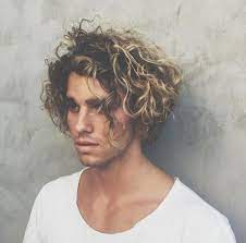 Imagen De Jay Alvarrez Boy And Jay Long Curly Hair Men Curly Hair Men Surfer Hair