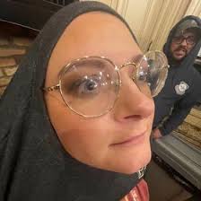 Emily Cupp (blondroast)