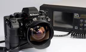 How 1995 Saw The Birth Of The Dslr But Manufacturers Kept On Making Film Cameras Fstoppers