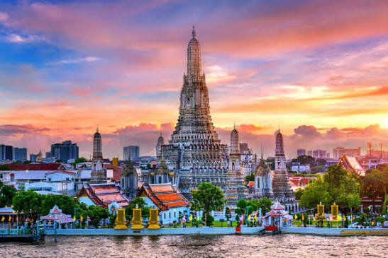 12 183 300+ Thaïlande photos libres de droits - iStock