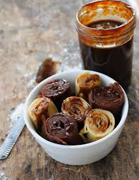 Crepes Chocolat Crepes Vanille Nappees De Caramel De Potiron Recette Recette Crepe Crepes Au Chocolat Alimentation