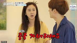 진화는 아침에 일어나 딸 혜정에게 뽀뽀 세례를 퍼부었지만. Ux5rx0jczkpnim