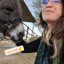 Vanessa Rae Gomes (@vrae.doyoga) • Instagram photos and videos